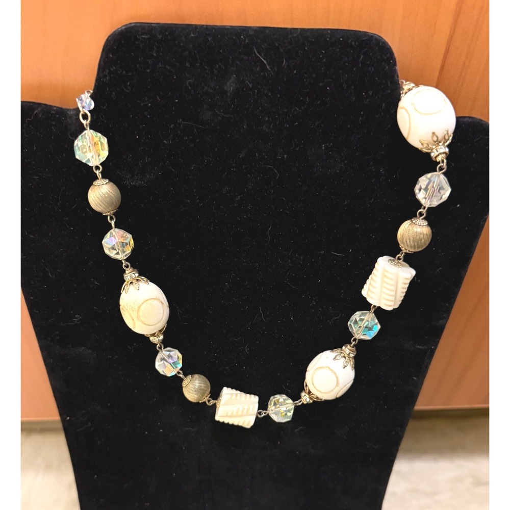 Vendome Vintage Beaded Necklace Aurora Borealis Crystal‎ Carved White Gold Tone